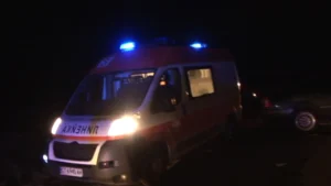 Млад моторист самокатастрофира на бул. „Акад. Иван Евстратиев Гешов“ в София и според непотвърдена информация е починал. Полиция и линейка са на място.