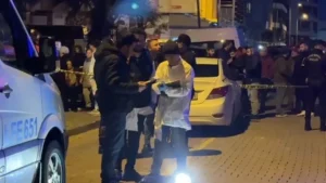 33-годишен мъж уби седем души, сред които своите родители, съпругата и 10-годишния си син, след спор в Истанбул. Разследването продължава. Научете повече в статията.
