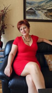 Мъже над 50, дори не ми пишете! Нямам намерение да ставам гледачка на пенсионери! И не препоръчвам и на други жени да се захващат с връстници! 20 700530704 122193911618593989 1008804449643272921 n