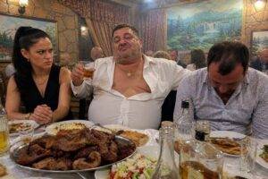 Дадоха ме на 33 за шефа на мъжа ми „за една нощ“. Цената беше нов апартамент и служебна кола 26 707289927 1308507018078981 2562958403964342992 n