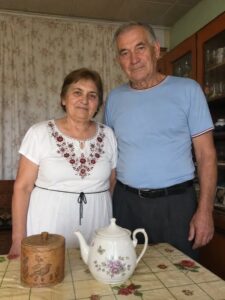 В продължение на двадесет години съпругът ми ме караше да подстригвам косата си против волята ми. Мислех, че това е неговият начин да ме контролира… 60 785282289 1563610052473866 1278309864111105286 n